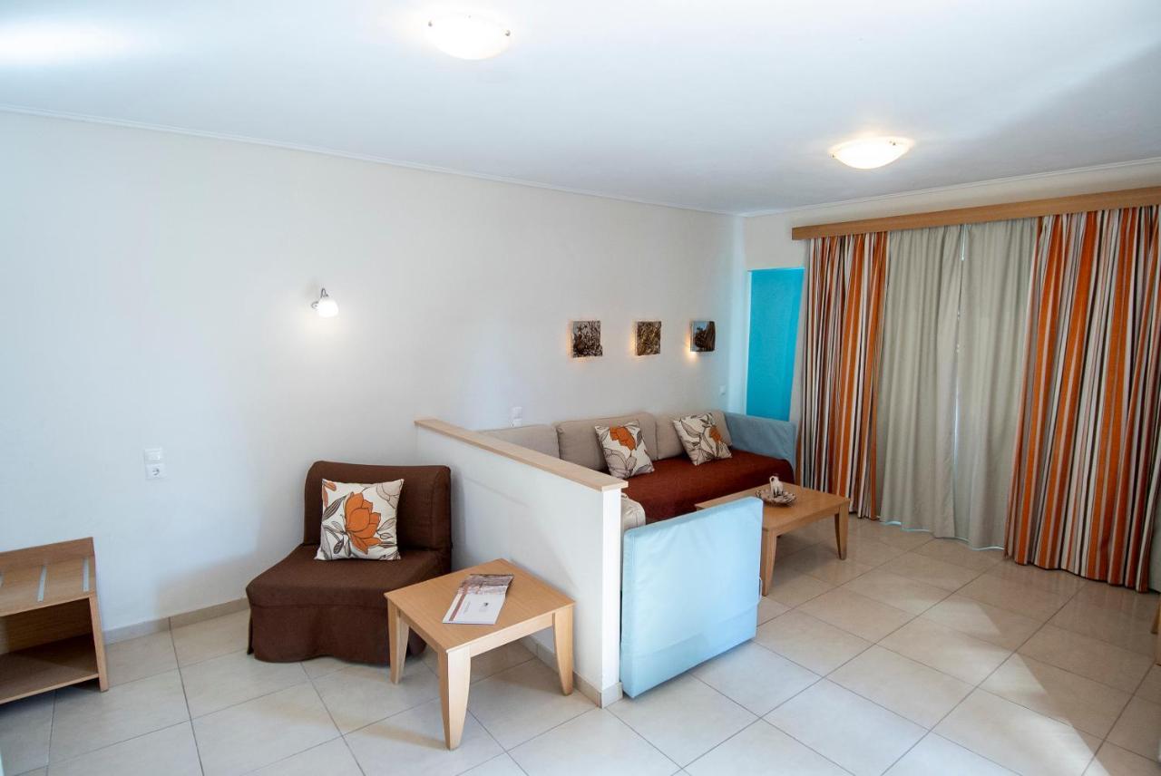 Aeolian Gaea Hotel Skala Kallonis Exterior photo