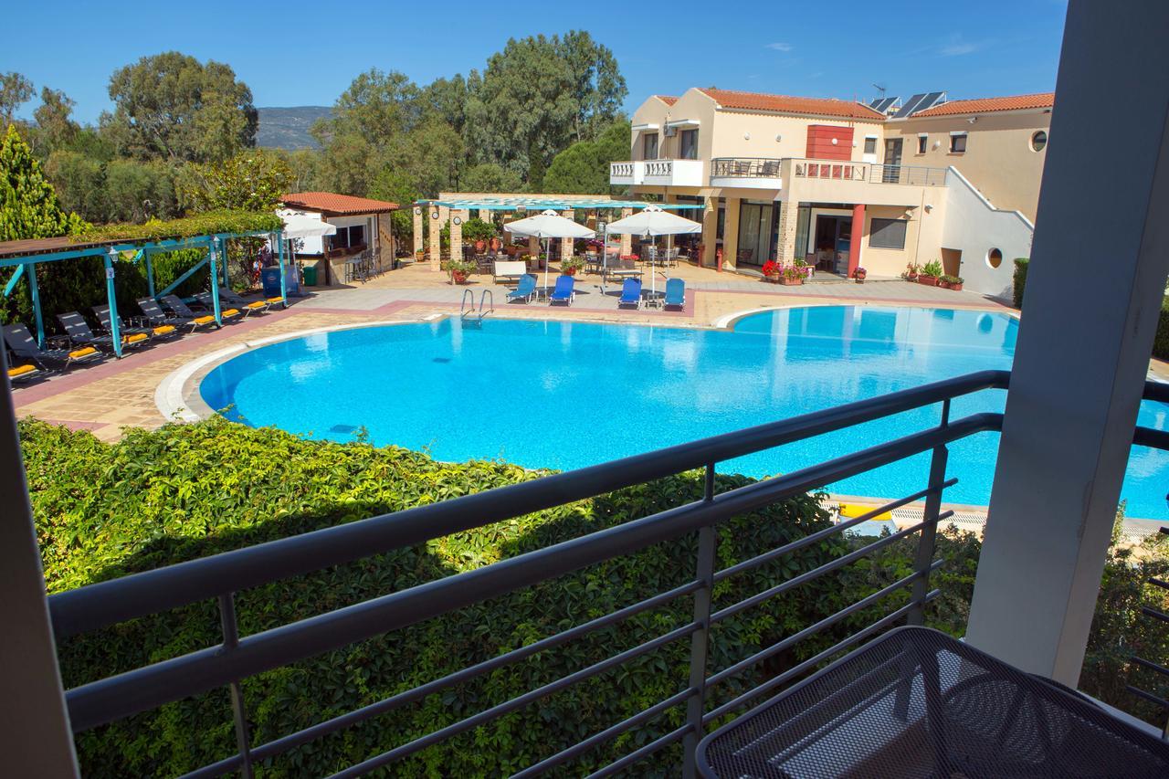 Aeolian Gaea Hotel Skala Kallonis Exterior photo