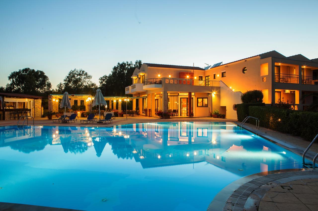 Aeolian Gaea Hotel Skala Kallonis Exterior photo