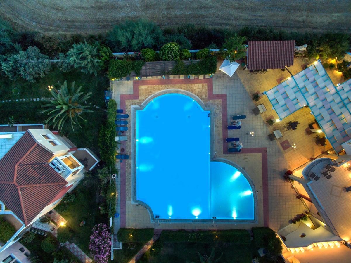 Aeolian Gaea Hotel Skala Kallonis Exterior photo