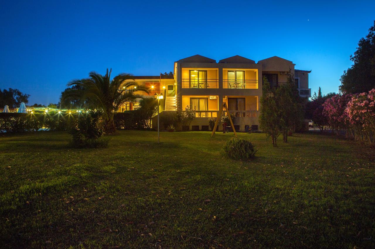 Aeolian Gaea Hotel Skala Kallonis Exterior photo